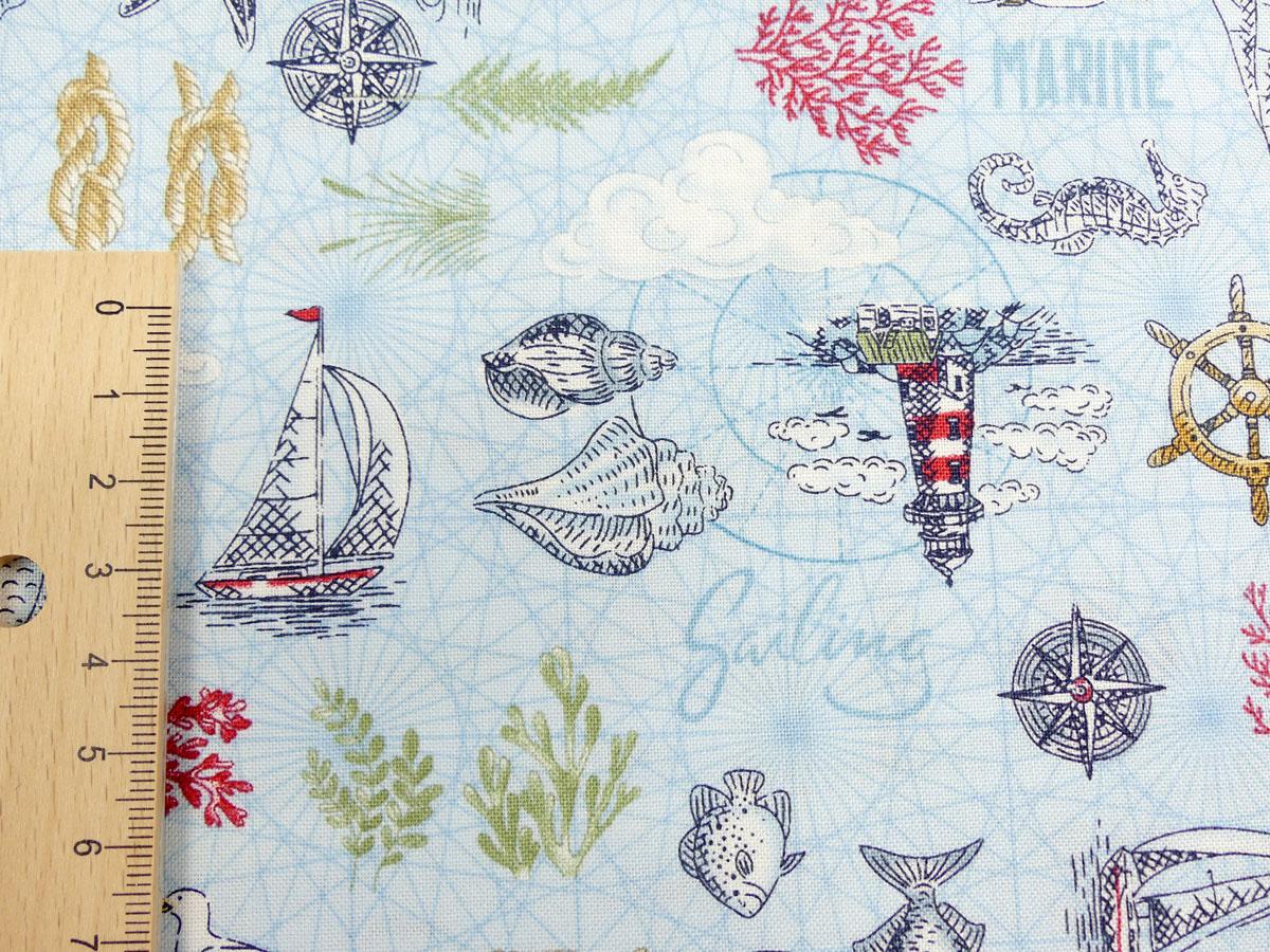 Quiltstoff mit martimen Mustern aus der Kollektion High Tide von Makower mit Maß